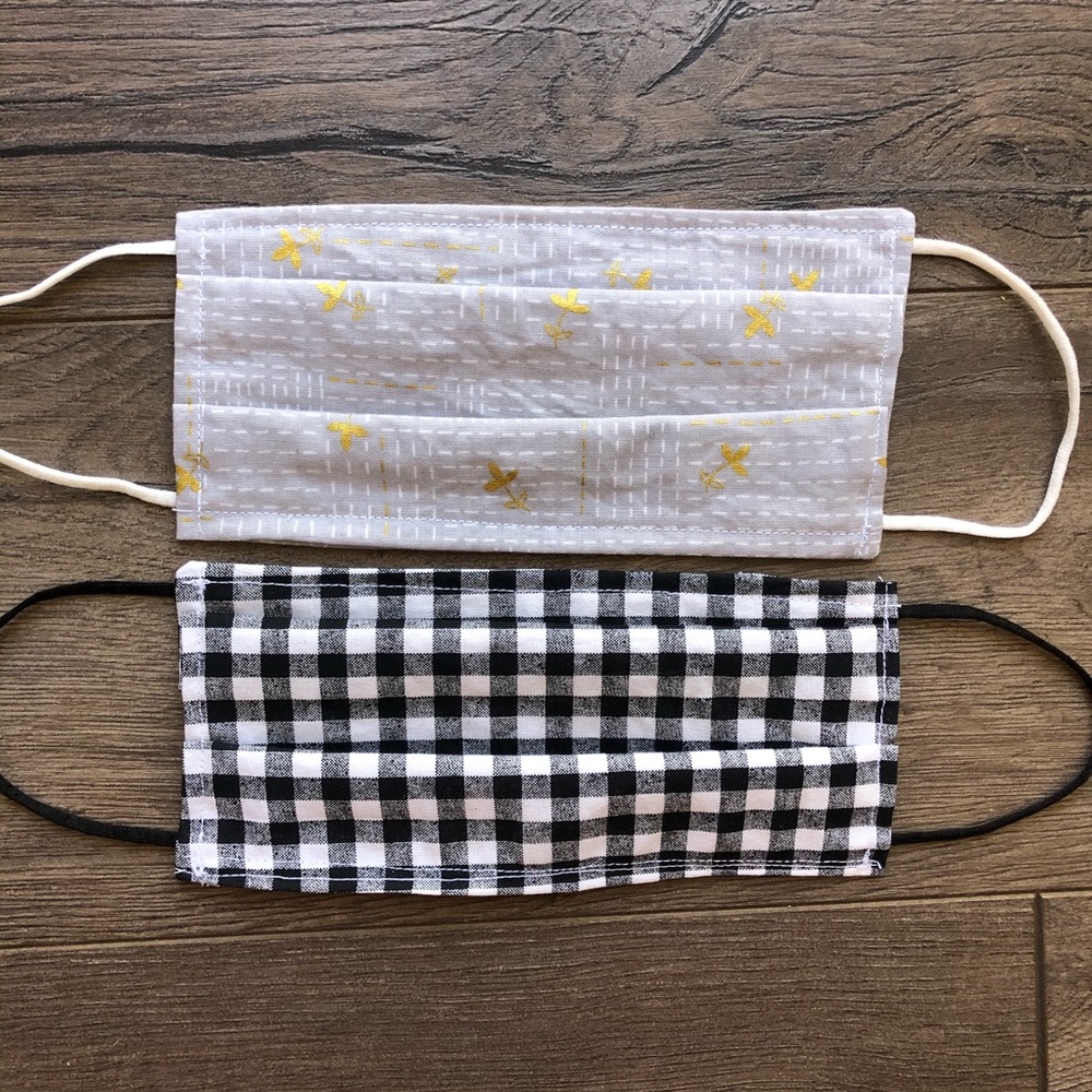 6 handmade cotton face masks floral neutral - Picture 4 of 5